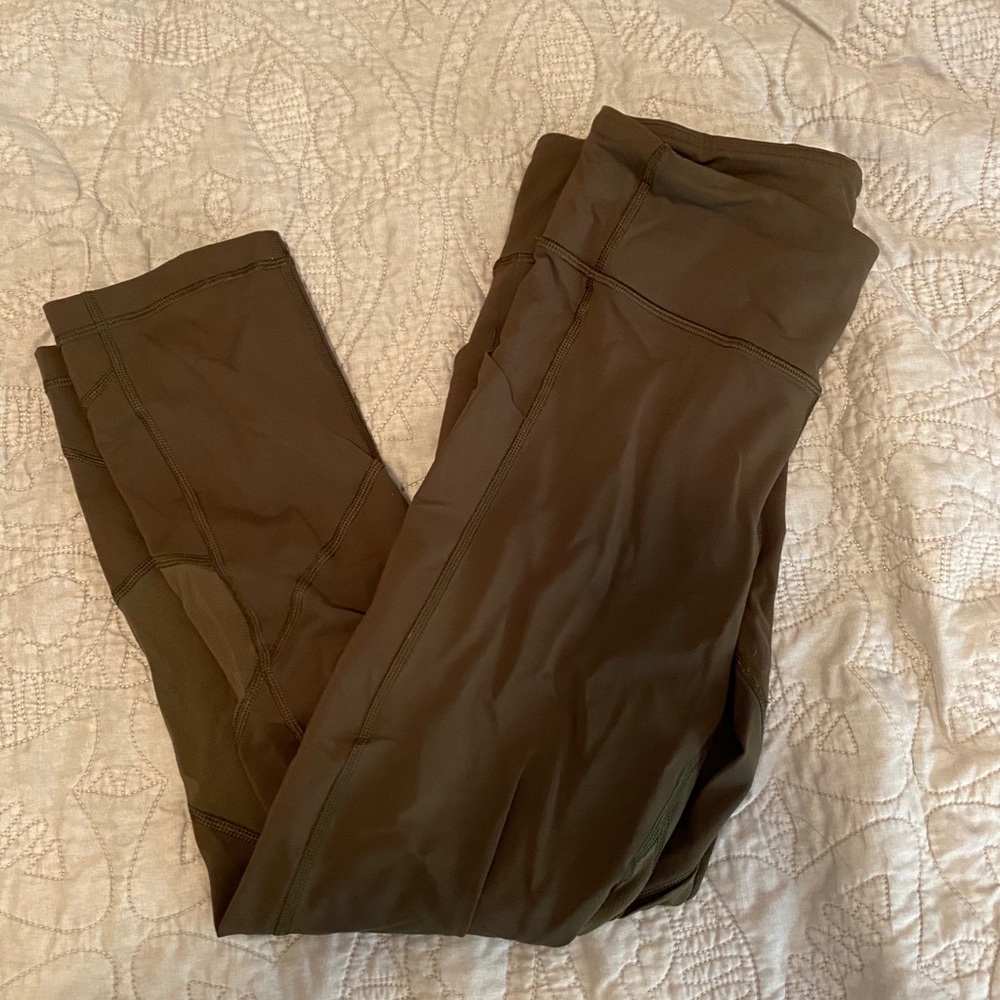 Lululemon cropped leggings